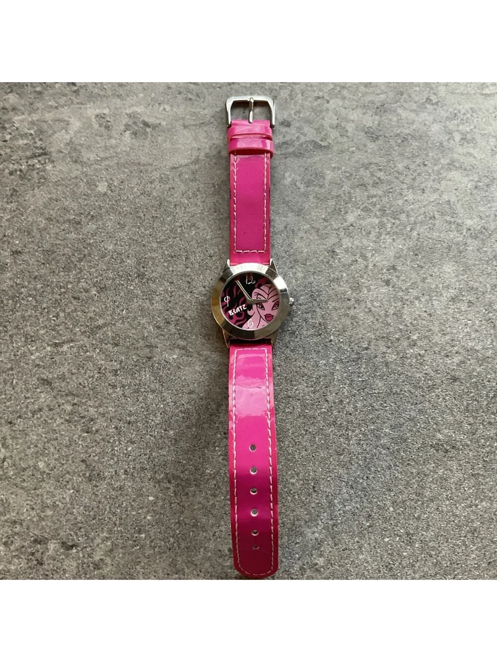 Bratz Womens Watch 31mm Case Pink Band 2005 Vintage Quartz Analog Three Hands B